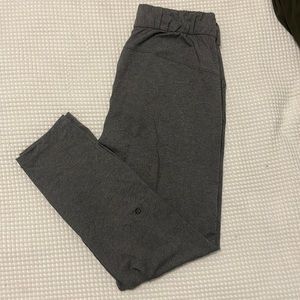 Lululemon on the fly pants